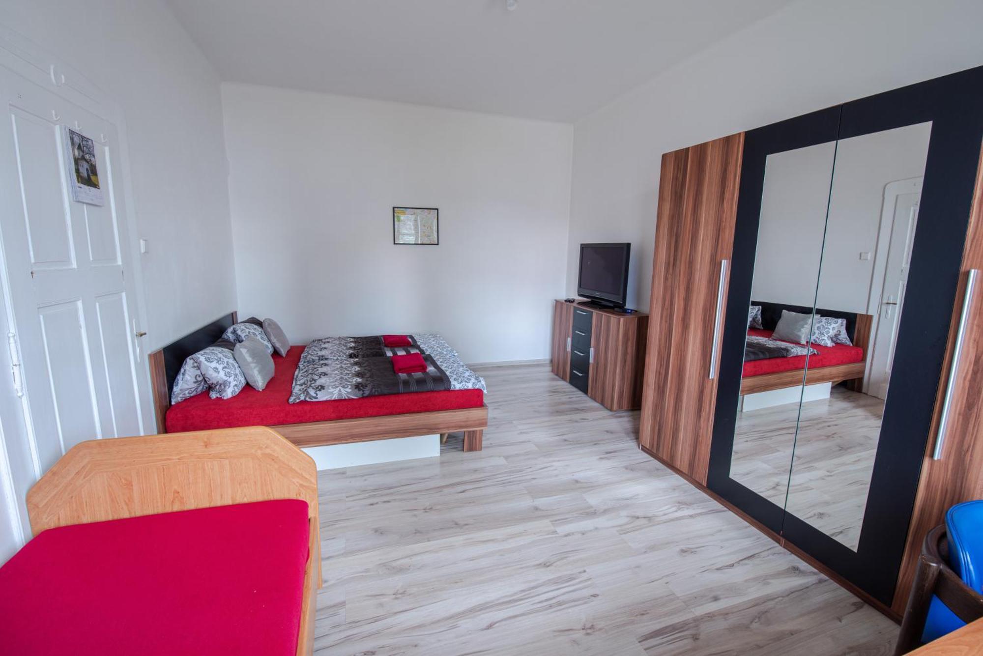 Apartmany U Prochazku Horovicky Exterior photo